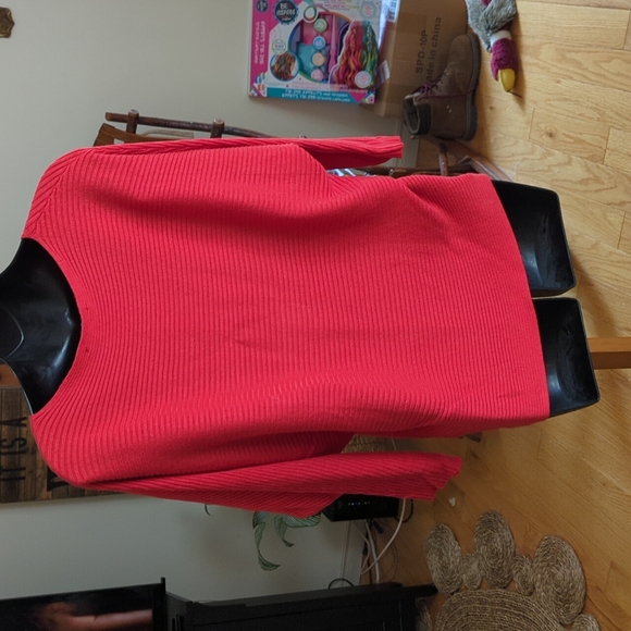 Dolman sleeve sweater - Picture 4 of 5
